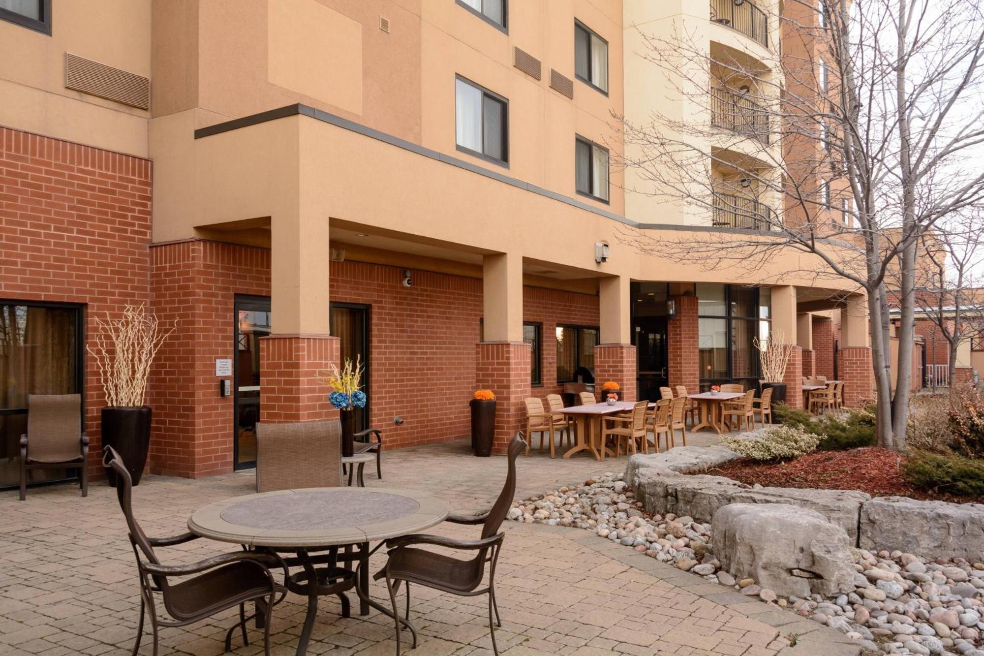 Hotel Courtyard By Marriott Toronto Brampton Exterior foto